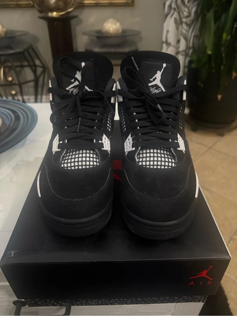 Jordan 4 Retro White Thunder